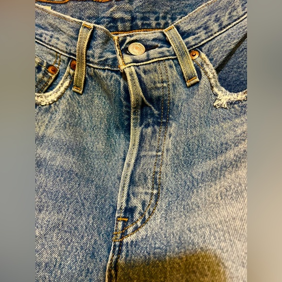 Levi’s distressed 501’s skinny/straight jeans size 30” waist w/ 27” inseam. - Picture 13 of 13